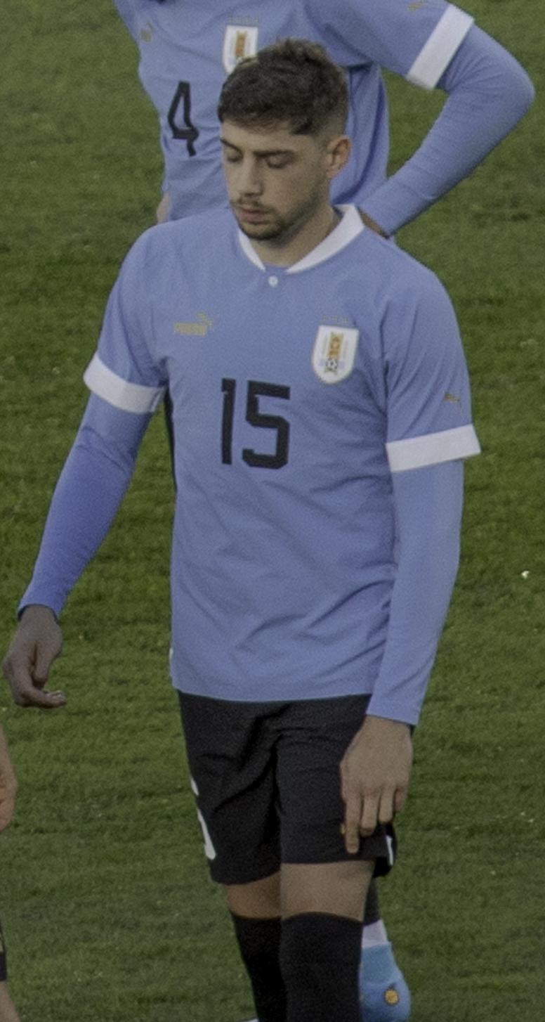 Federico Valverde con la camiseta de Uruguay durante un partido de la selección celeste