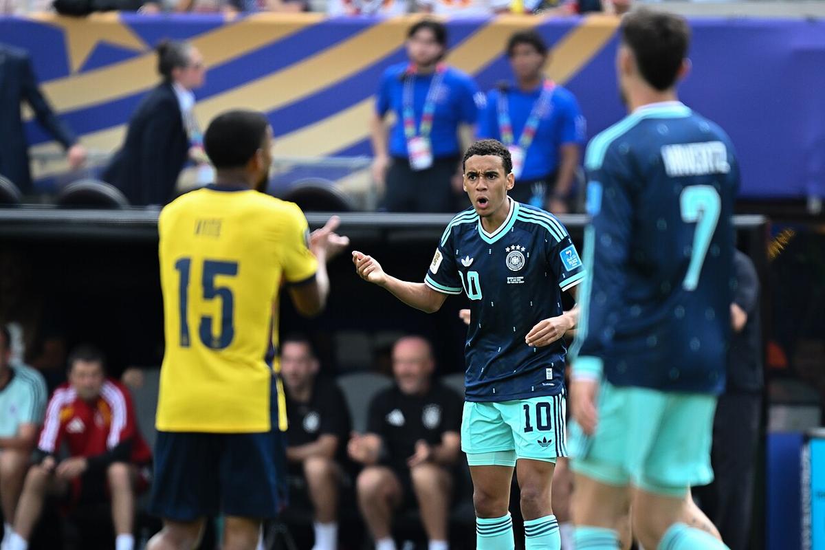 Jamal Musiala con la selección de Alemania durante el Mundial 2026 ante Ecuador
