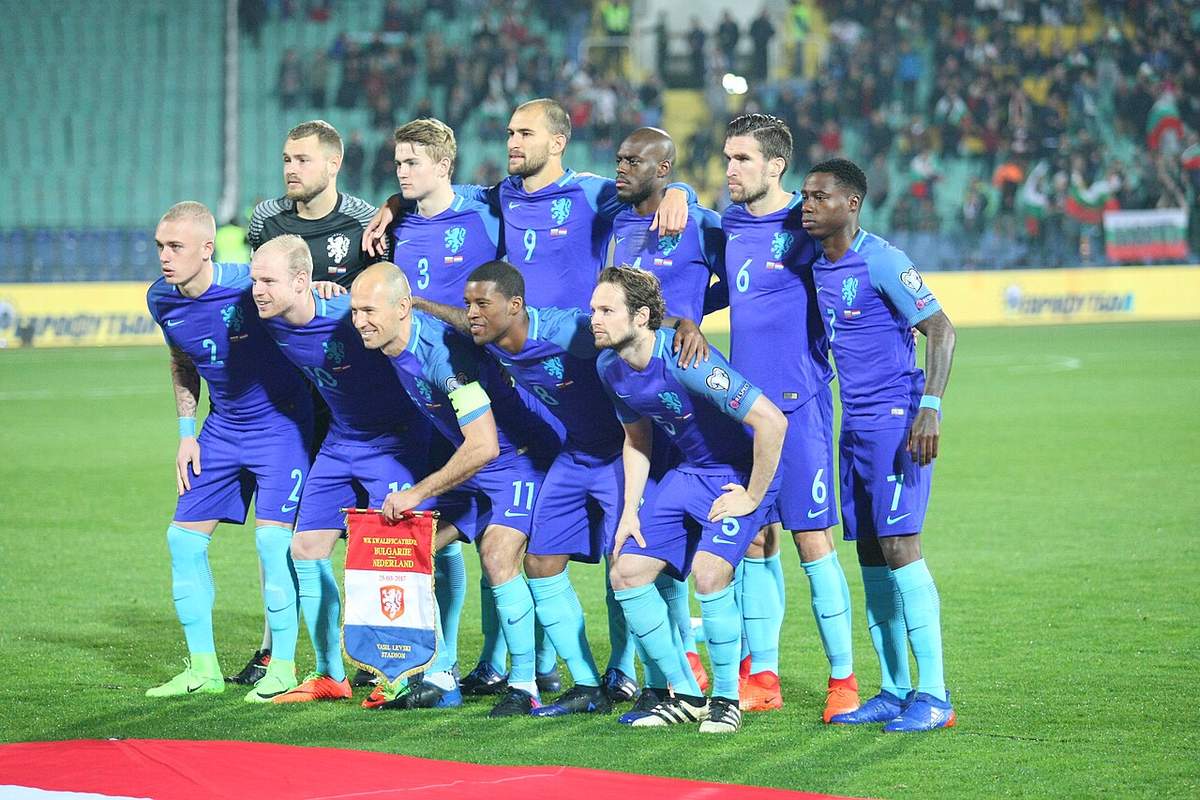 Selección de fútbol de los Países Bajos en una foto de equipo con sus jugadores