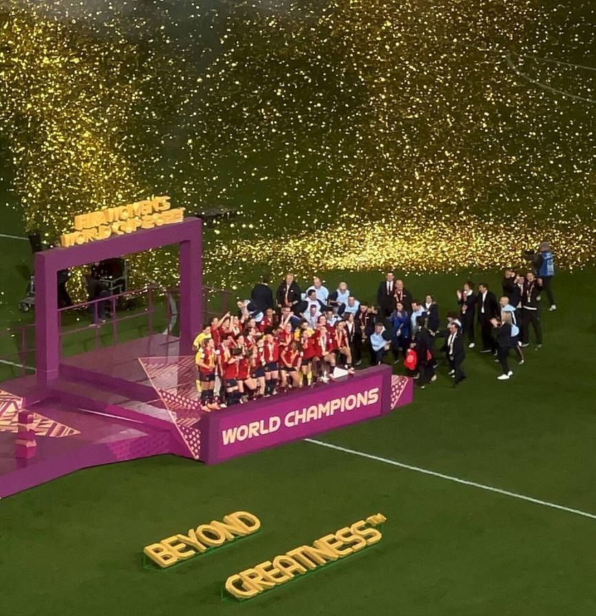 Jugadoras de España celebrando el título del Mundial Femenino 2023