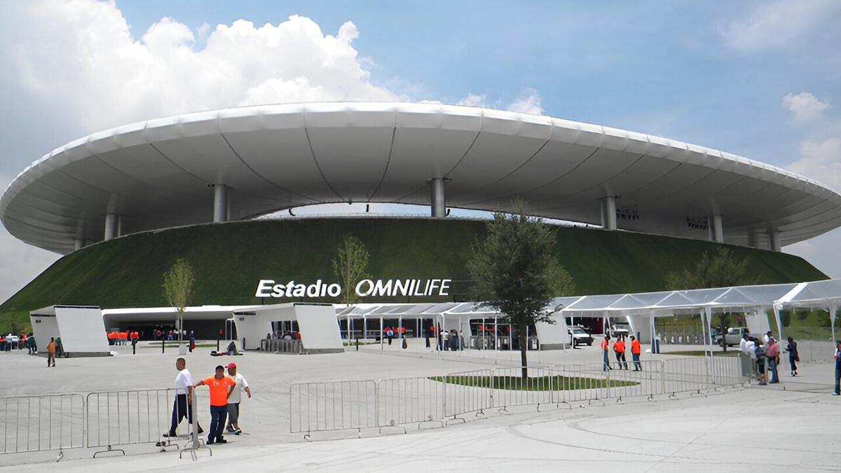 Vista exterior del Estadio Akron, casa de las Chivas en Guadalajara
