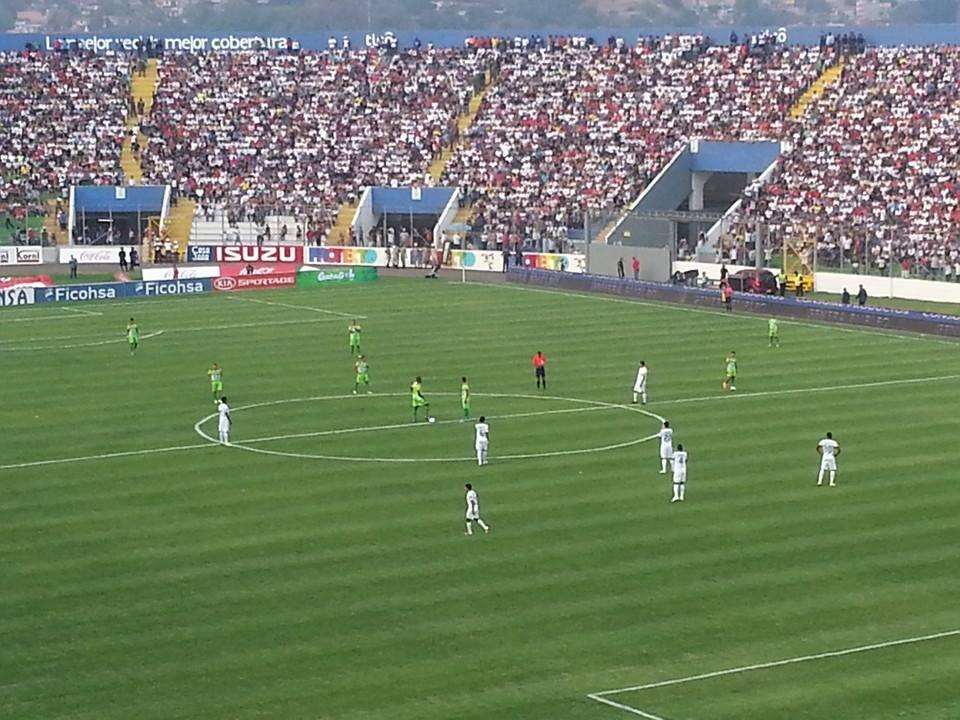 Estadio del Olimpia en Tegucigalpa, donde se define la semifinal ante Cartaginés