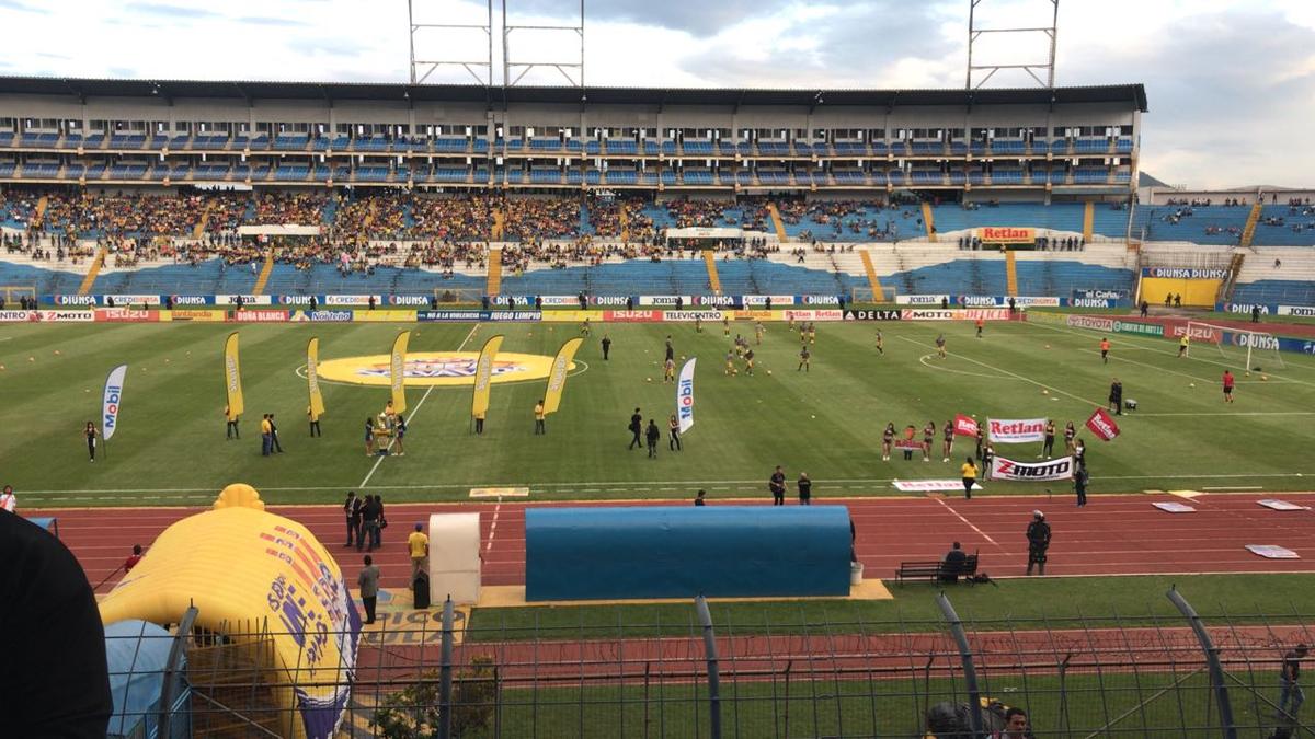 Real España lidera Honduras: 24 puntos