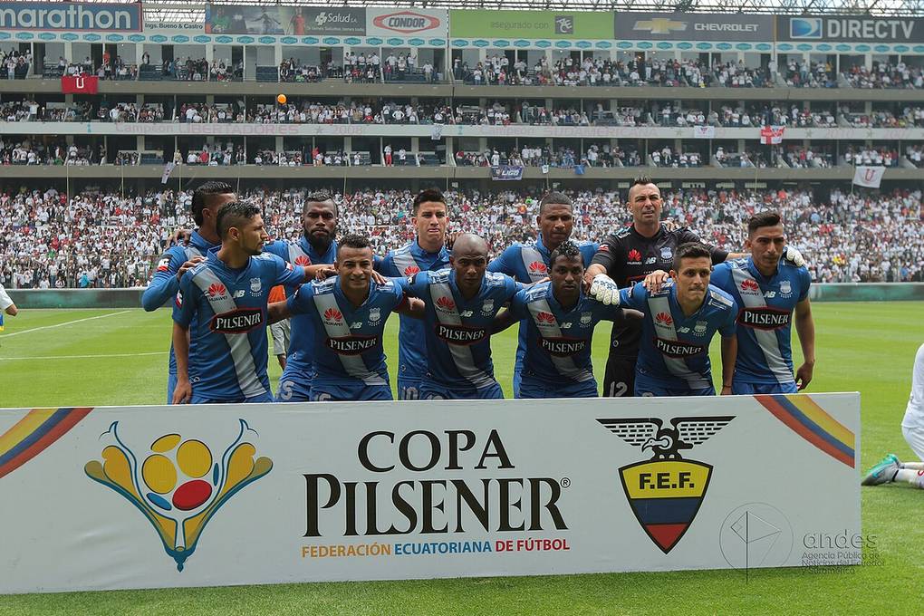 Partido entre Liga de Quito y Emelec en el estadio Casa Blanca de Quito