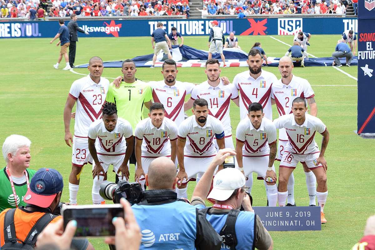 La selección de Venezuela posando antes de un amistoso ante Estados Unidos en 2019