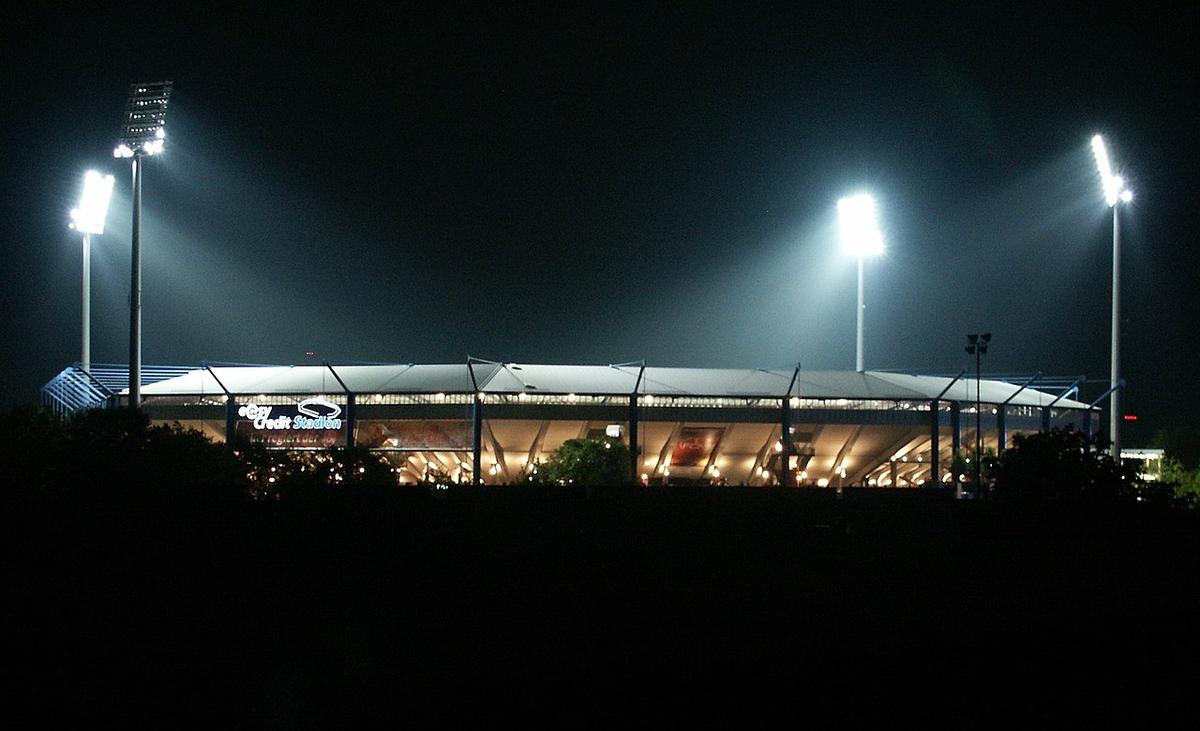Estadio del Núremberg de noche