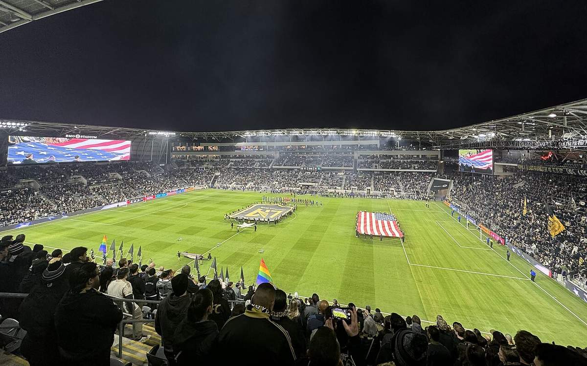 Partido de la MLS entre LAFC y Seattle Sounders en el BMO Stadium en 2024