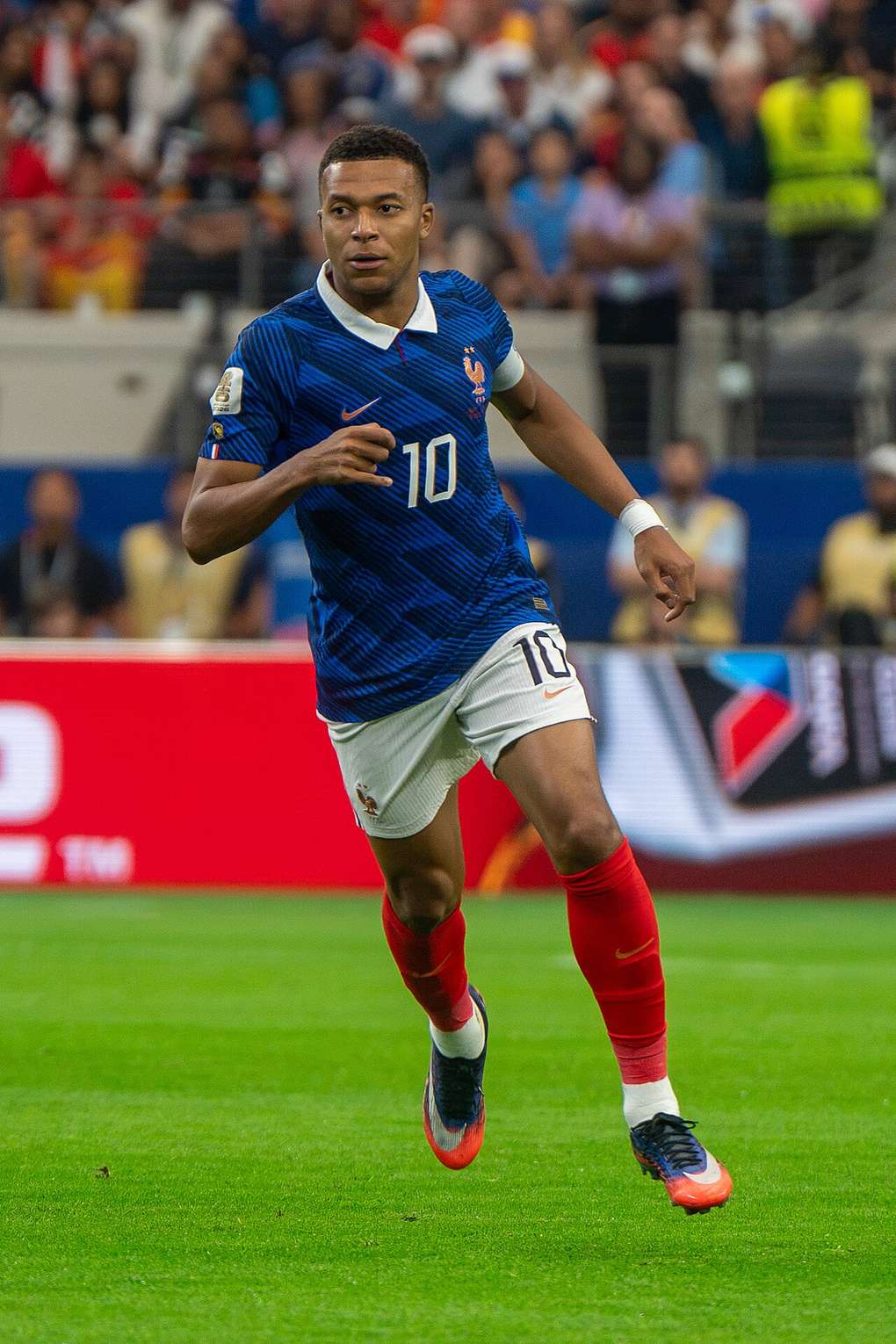 Mbappé pierde 3 patrocinadores en China