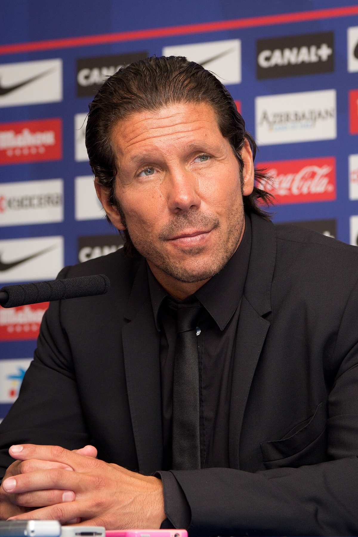 Diego Simeone da indicaciones al Atlético de Madrid