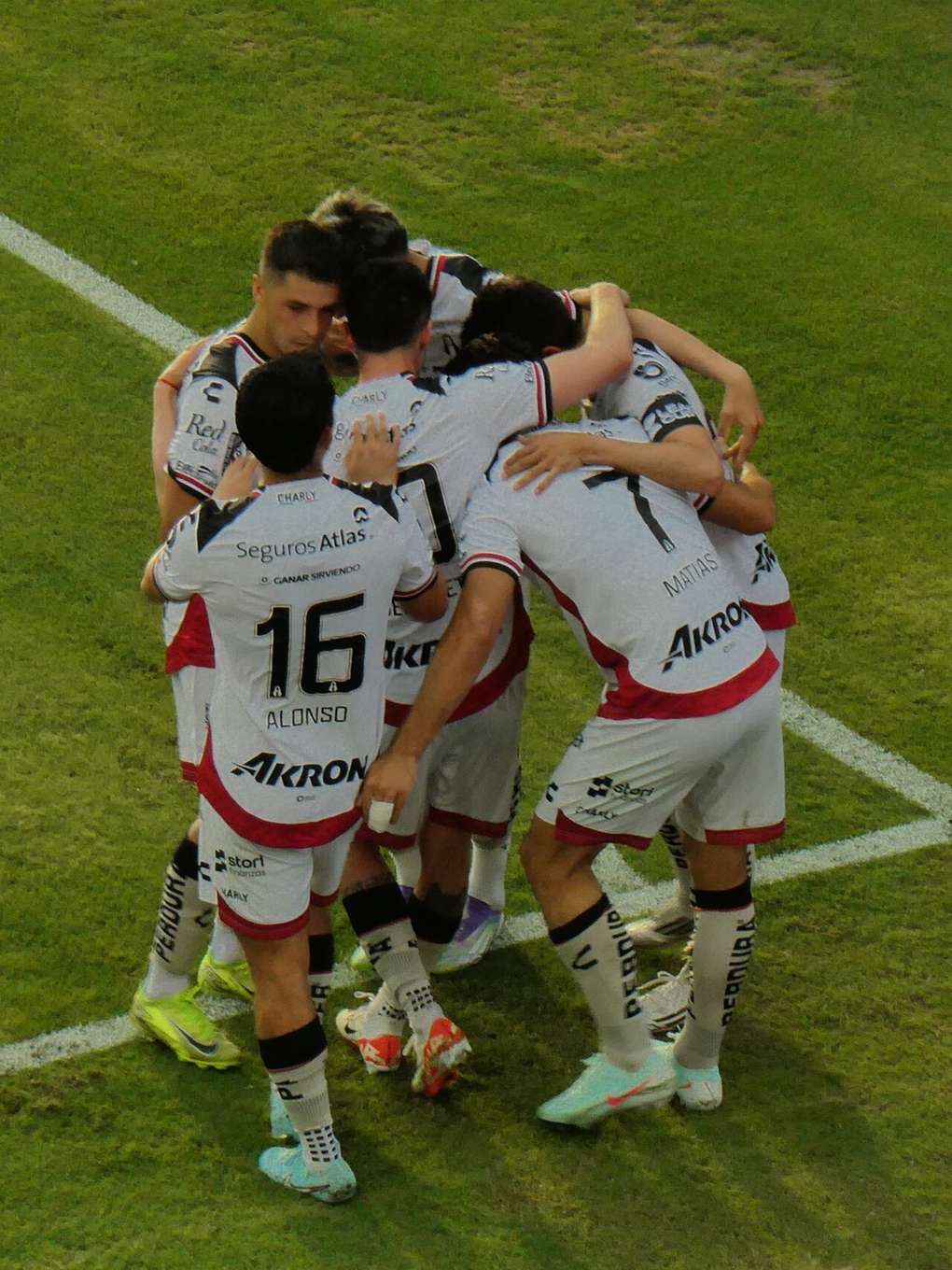 ¡Choque en la cima! Atlas vs América