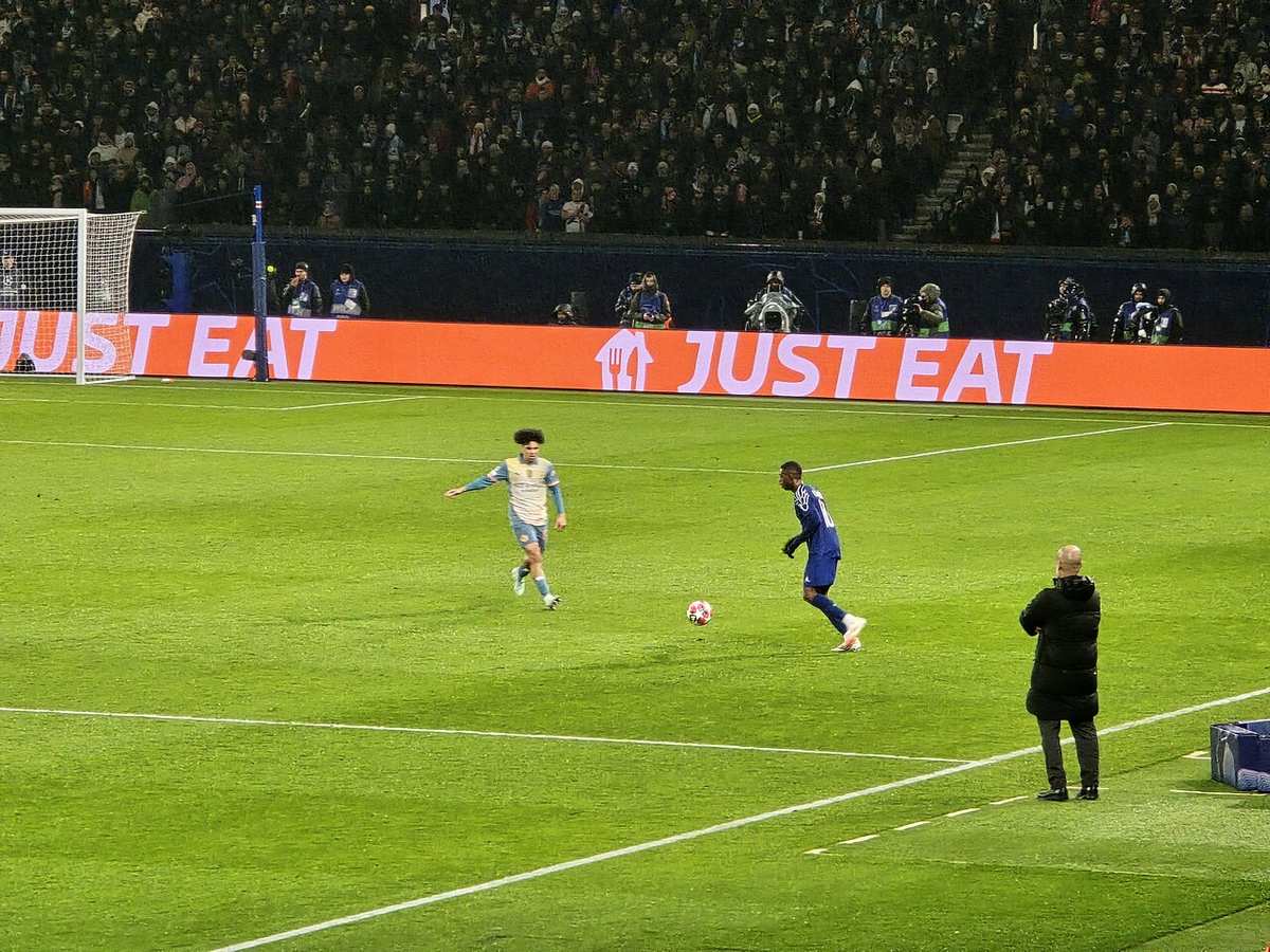 Acción del Paris Saint-Germain en un partido de la UEFA Champions League