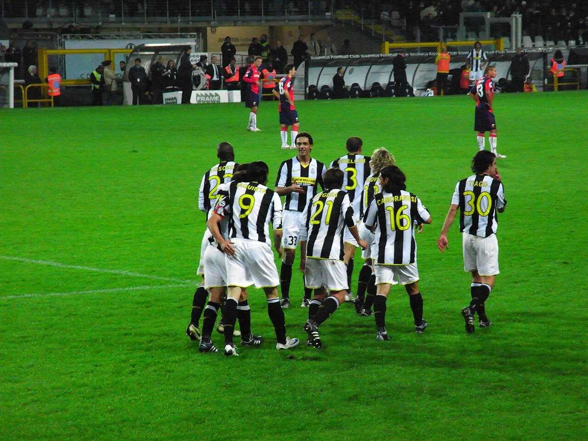 Jugadores de la Juventus celebrando un gol en competencia europea