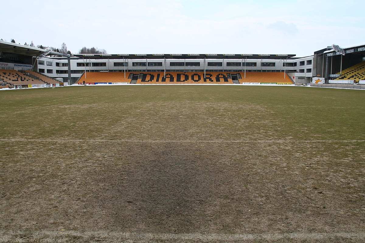 Vista del Åråsen Stadion de Lillestrøm, sede del partido de Europa League