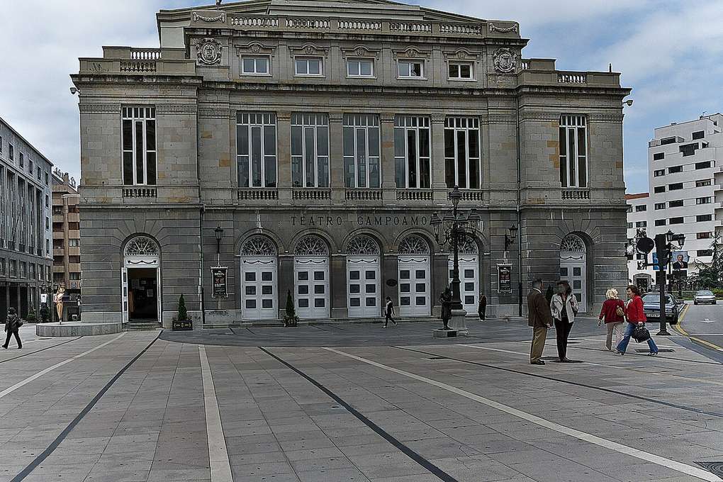La fachada del Teatro Campoamor de Oviedo, sede de la ceremonia de entrega