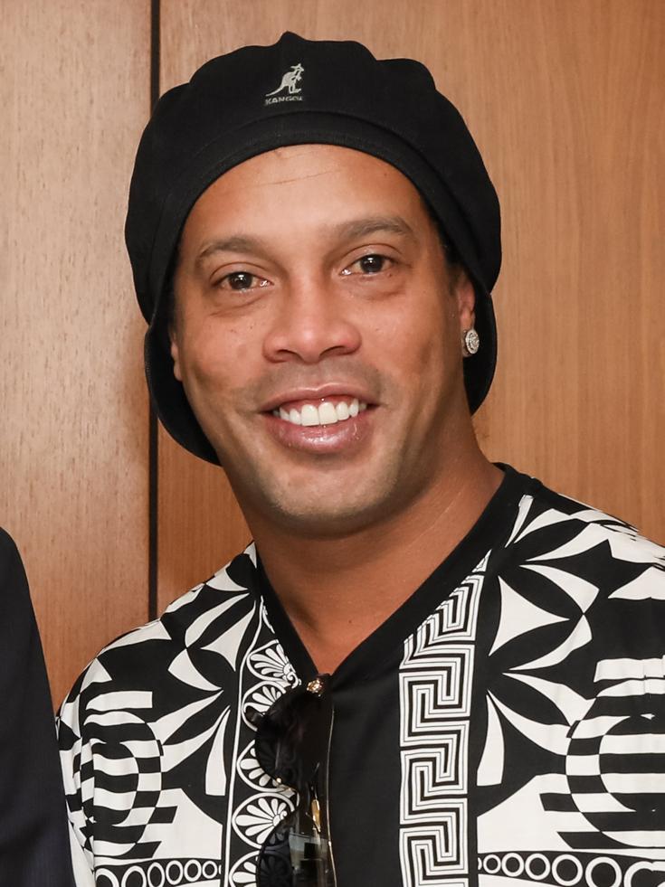Ronaldinho, exfutbolista brasileño que volverá a jugar un partido oficial con el Ravenna