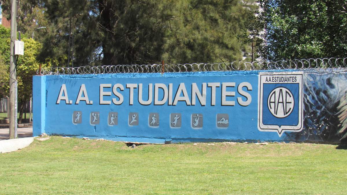 Instalaciones de Estudiantes de Río Cuarto, el club cordobés que reclamó las dos jugadas polémicas en Barracas