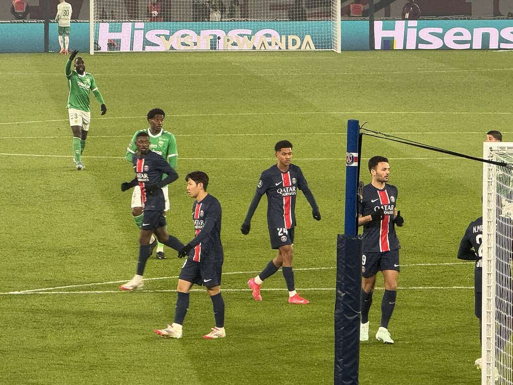 Un partido del Paris Saint-Germain en el Parque de los Príncipes, escenario del triunfo 2-0 ante el Lyon