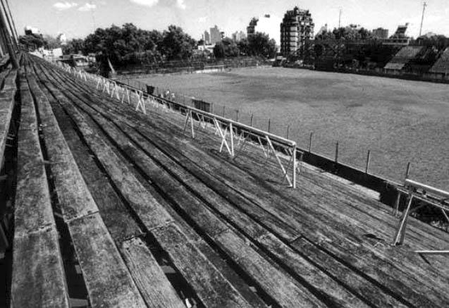 Vista del campo del estadio de Argentinos Juniors