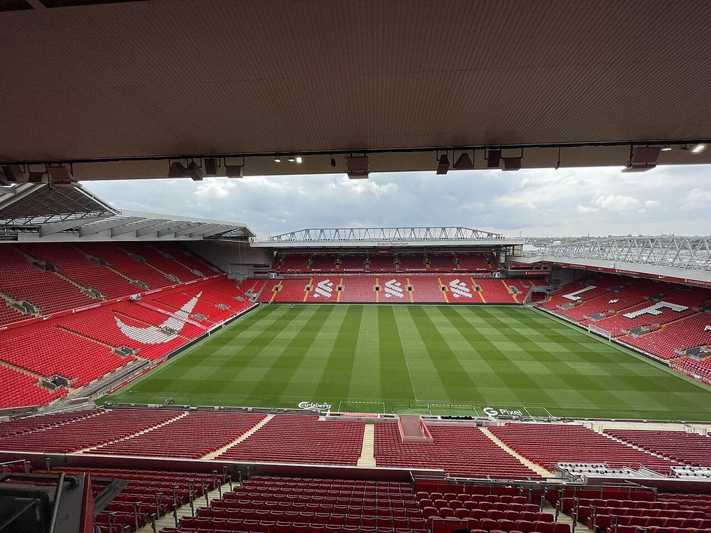 El estadio de Anfield, en Liverpool, donde se jugó el partido tras el cual se celebró el sorteo de cuartos de la Carabao Cup