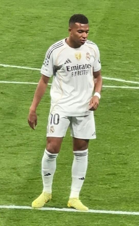Kylian Mbappé con el Real Madrid en un partido ante la Juventus