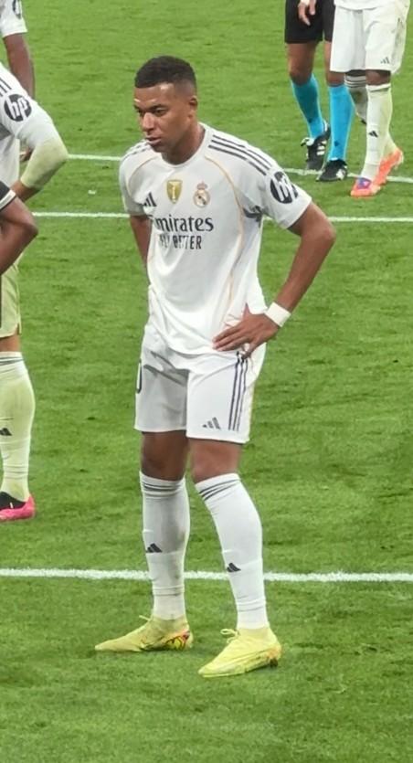 Kylian Mbappé con el Real Madrid ante la Juventus en octubre de 2025