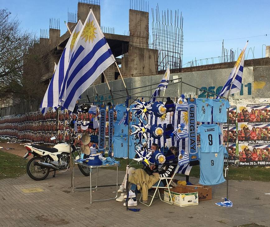 Un estadio uruguayo durante un partido internacional, en una foto de archivo