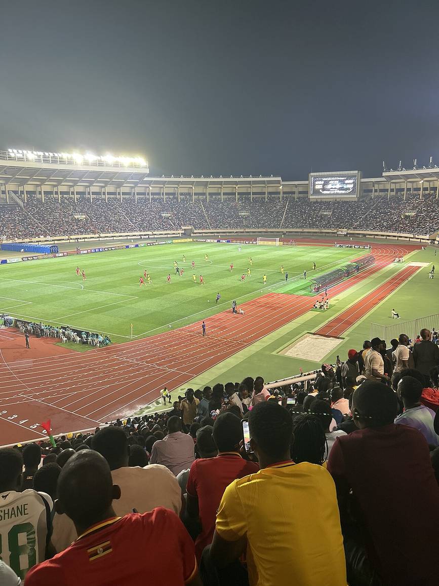 Aficionados de Uganda en el estadio Namboole durante un partido clasificatorio para la Copa Africana ante Sudán del Sur