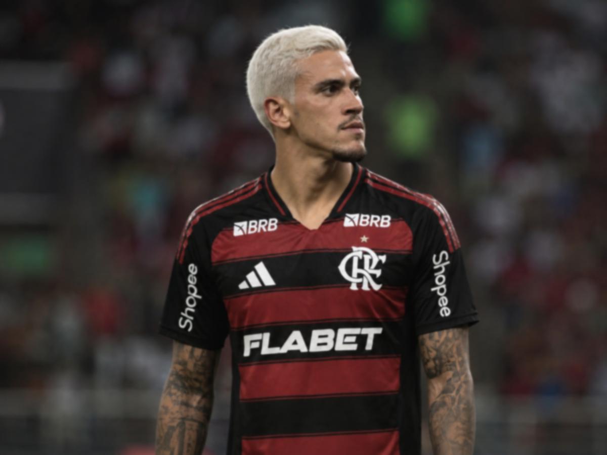 Pedro, centrodelantero de Flamengo, en una foto de archivo con la camiseta rubro-negra
