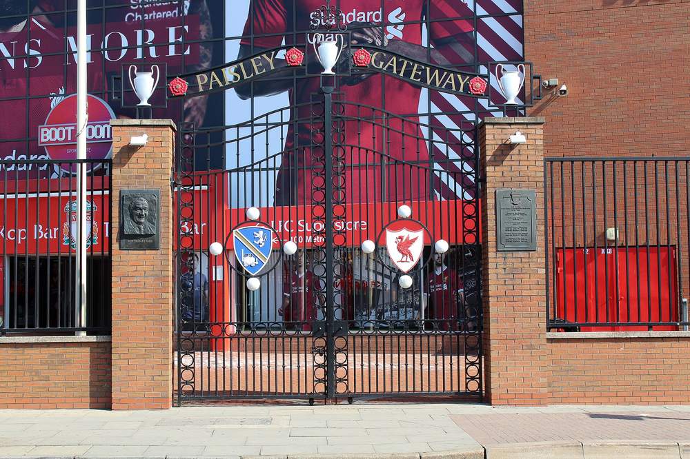 La puerta Paisley en el estadio Anfield del Liverpool