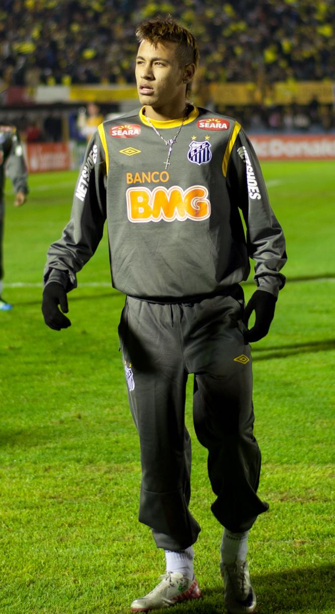 Neymar con la camiseta del Santos en sus primeros años en el club, foto de archivo