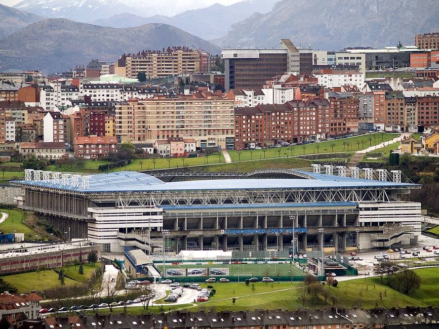 Vista del Estadio Municipal Carlos Tartiere en Oviedo