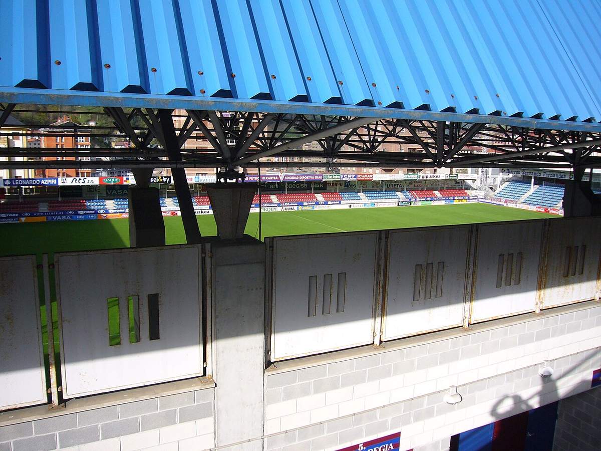 Vista parcial del Estadio Municipal de Ipurua, casa de la SD Eibar