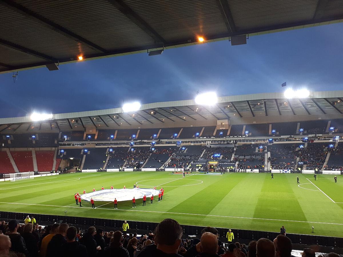 Jugadores de Escocia durante un partido contra Albania en Hampden Park