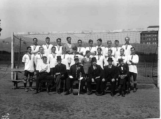 Fotografía histórica de la selección de Noruega posando en equipo en 1912