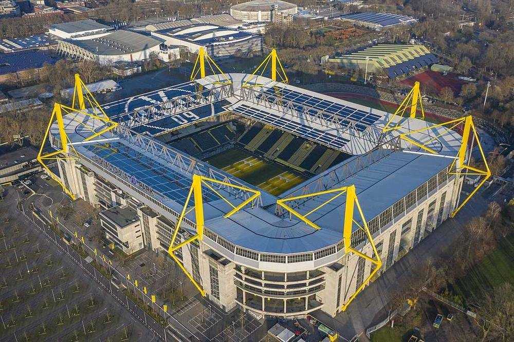 Vista del Signal Iduna Park de Dortmund, la casa del Borussia Dortmund, segundo de la Bundesliga